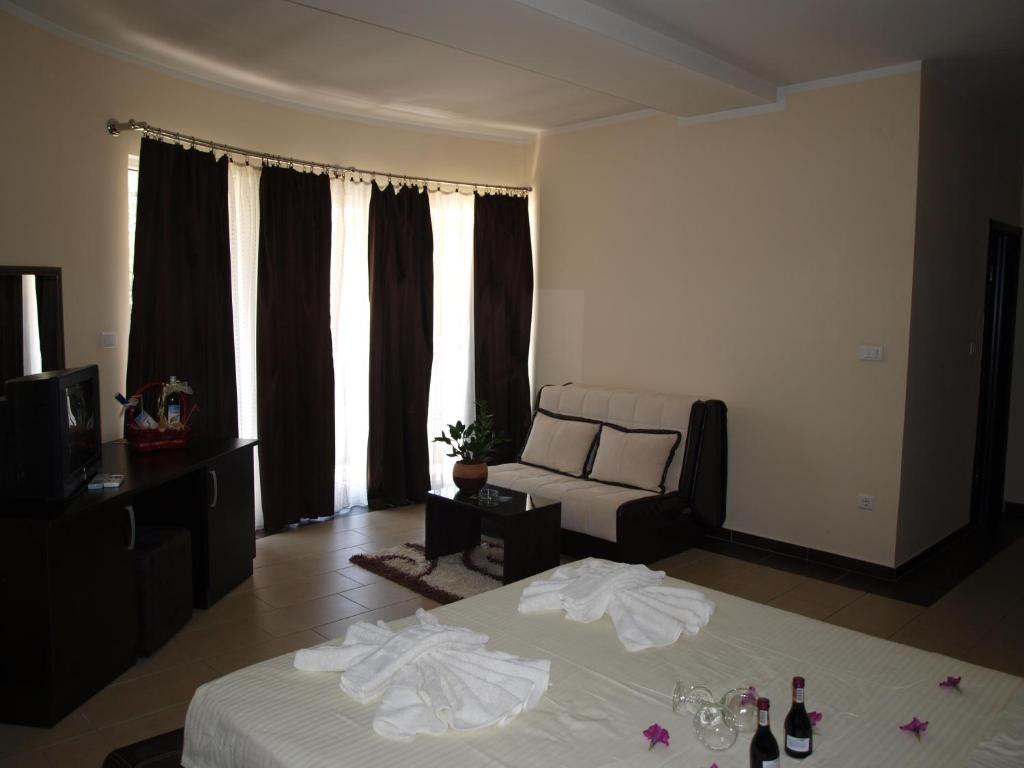 Vila Dincic Doo Veliko Gradište Kamer foto